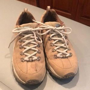 Skechers Sports Shoes